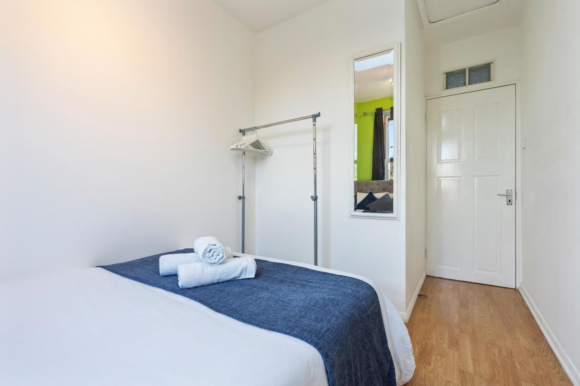 Comfy 4Br House Close To Subway Londres Exterior foto